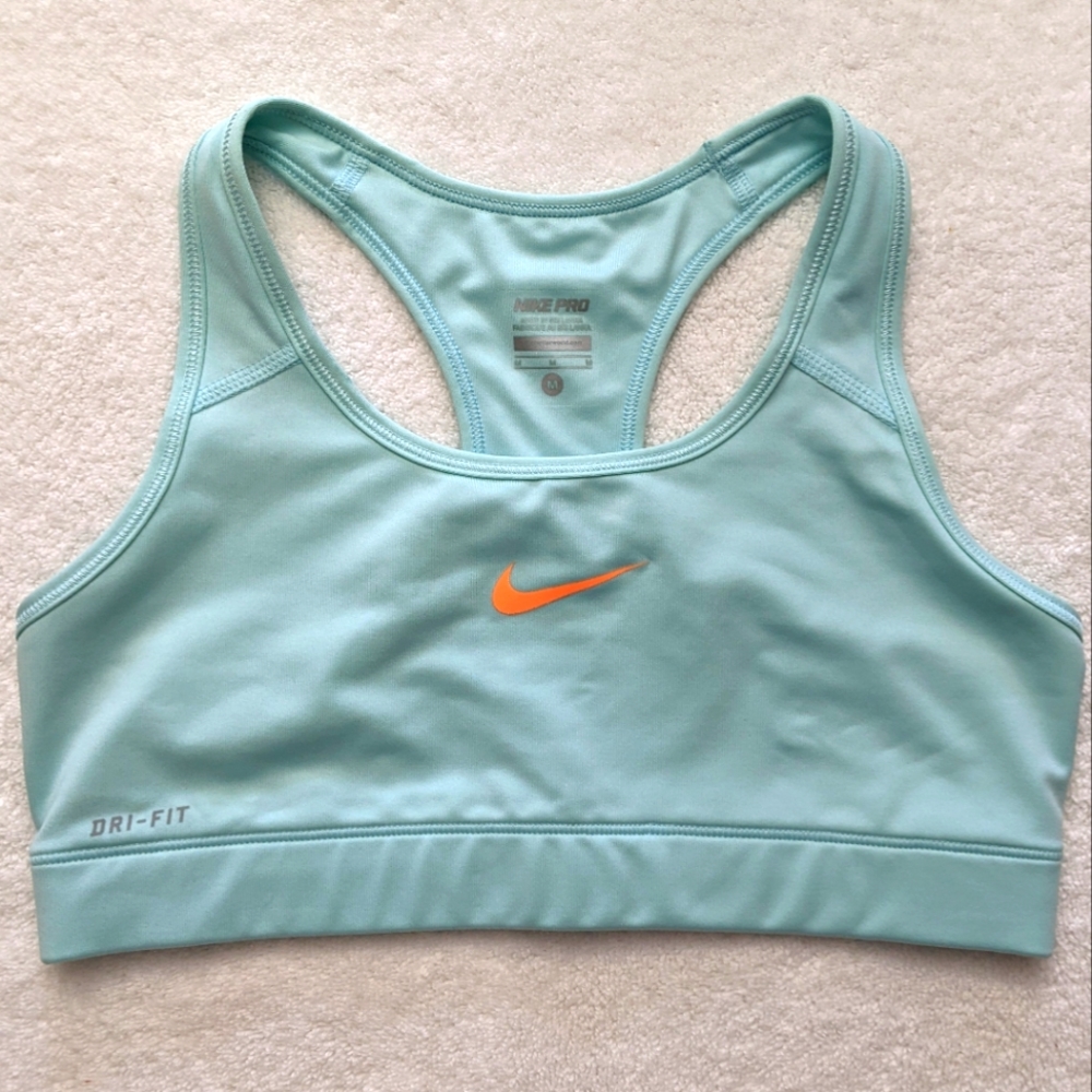 Nike DRI-FIT Sports Bra